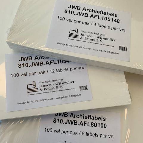Archief labels, etikettenpapier en tape